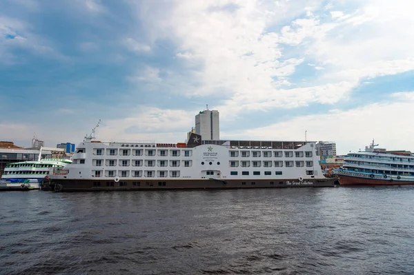 Manaus Brasilien December 2015 Iberostar Grand Amazon Kryssningsfartyg Färja — Stockfoto