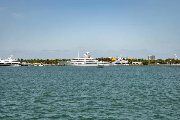 Miami Florida Abril 2021 Puerto Puerto Con Barco Yate — Foto de Stock