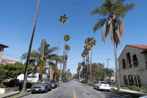 Long Beach California Usa Aprile 2021 Quartiere Suburbano Con Auto — Foto Stock
