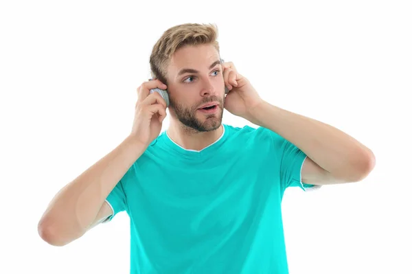 Ámult Ember Generációs Fülhallgató Elszigetelt Fehér Generációs Férfi Fülhallgatóval Háttérben — Stock Fotó