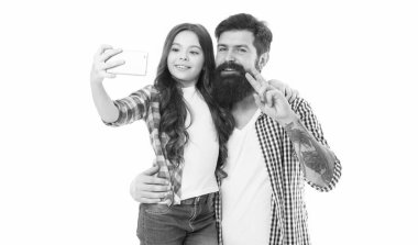 İnternette hayat. Blogger yaşam tarzı. Birlikte mutlu anları yakalayın. Babası olan küçük bir kız. Küçük neşeli çocuk baba. Baba ve kızı selfie çekiyor. 4G teknolojisi. Blogcu çocuk. Blogger konsepti.