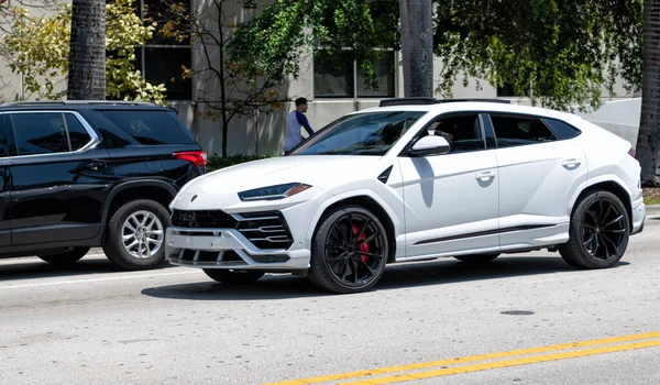 Miami Beach Floryda Usa Kwietnia 2021 2019 Giallo Auge Lamborghini — Zdjęcie stockowe