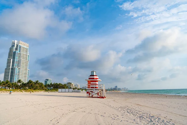 Bagnino Strisce Miami Beach Bagnino Miami Spiaggia Estate Bagnino Miami — Foto Stock