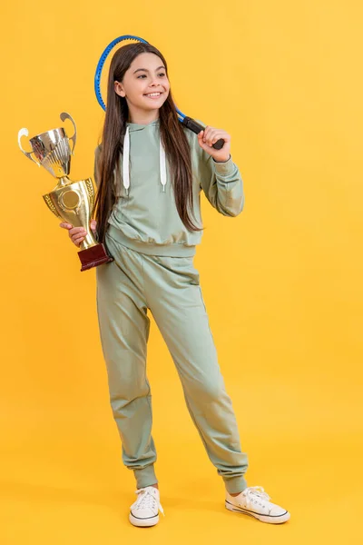 Πλήρες Μήκος Του Έφηβος Πρωταθλητής Κορίτσι Ρακέτα Τένις Έφηβη Πρωταθλήτρια — Φωτογραφία Αρχείου