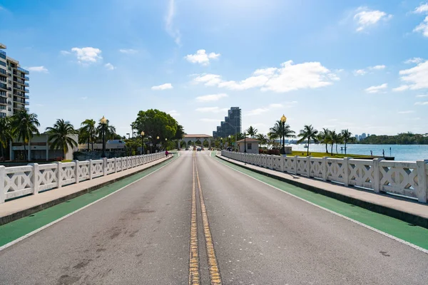 Μαϊάμι Φλόριντα Ηπα Απριλίου 2021 Εθνική Οδός Τις Γραμμές Οδήγησης — Φωτογραφία Αρχείου