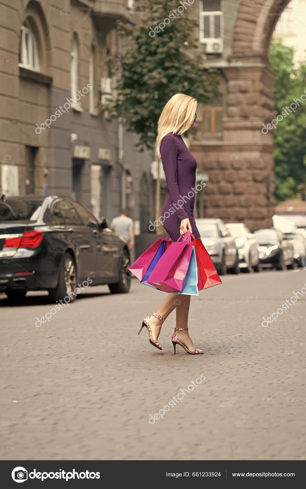 Woman Walking Shopper Bags Street Woman Shopper Bags Photo Pretty –  stockfoto © stetsik #661233924