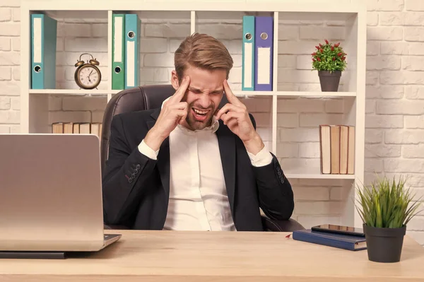 Photo Stressed Businessman Has Headache Pain Stressed Businessman Has Headache — Photo