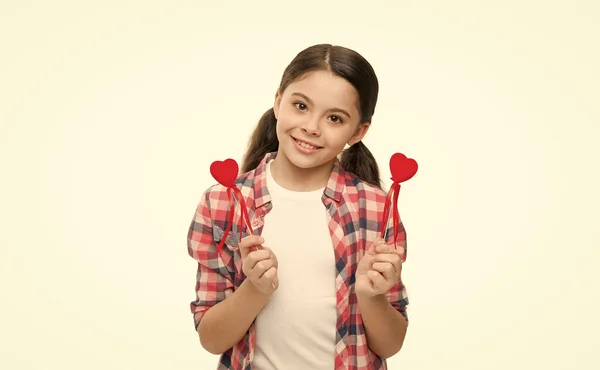 Najlepsze Walentynki Mała Dziewczynka Trzymać Czerwone Serca Dekoracyjne Symbol Miłości — Zdjęcie stockowe