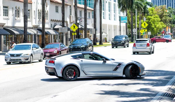 Miami Beach Florida Verenigde Staten April 2021 Witte Corvette Pijlstaartrog — Stockfoto