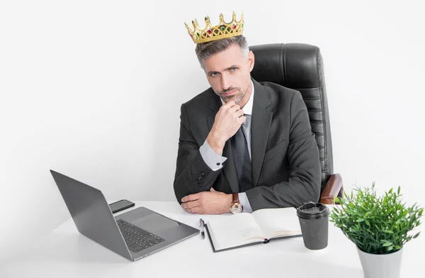 Mature Entrepreneur Suit Crown Office — Stockfoto