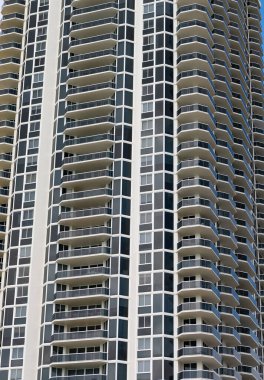 Gökdelen mimari yapı arkaplanı. Florida 'daki gökdelen mimari binası. Miami 'deki gökdelen mimari binası. Gökdelen mimari binasının fotoğrafı.