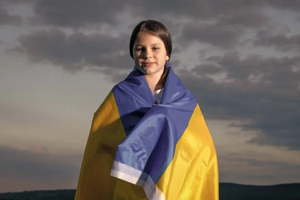 Ukrainian Teen Girl Child Ukrainian Flag Kid Ukrainian Flag Sky — Stock Photo, Image