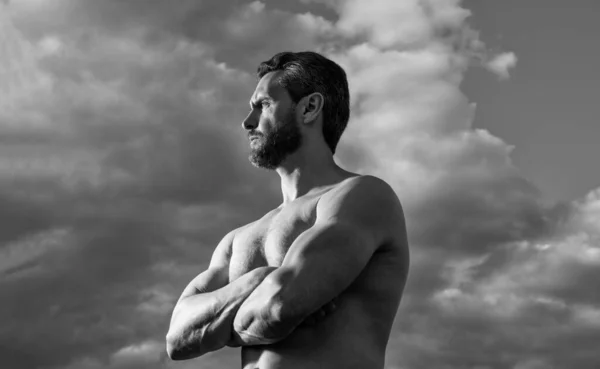 Χωρίς Πουκάμισο Μυώδης Άντρας Αθλητής Μυϊκό Κορμό Αθλητικός Άνθρωπος Στο — Φωτογραφία Αρχείου