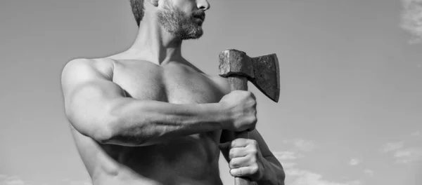 Shirtless Male Axe Caucasian Male Hold Brutal Male Sky Background — Stock Photo, Image