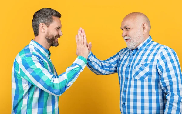 Photo Two Happy Generation Friends Giving Five Hands Five Two — Stock Photo, Image