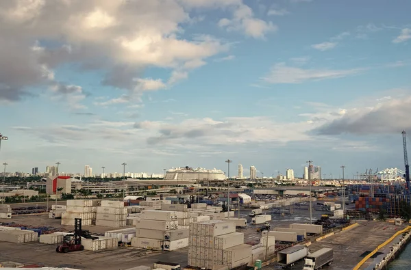 Miami Floryda Usa Listopada 2015 Port Morski Ładunków Kontenerami Transportu — Zdjęcie stockowe