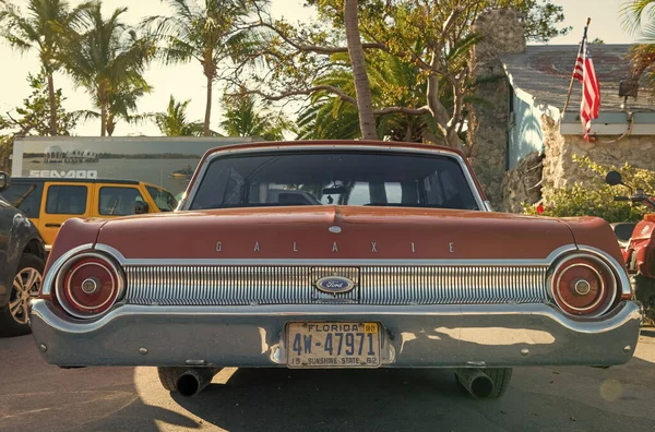 美国佛罗里达州迈阿密 2021年3月20日 福特Galaxie复古汽车 — 图库照片