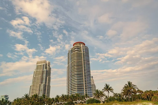 Felhőkarcoló Építészeti Miamiban Felhőkarcoló Épület Építészet Floridában Felhőkarcoló Épület Építészet — Stock Fotó