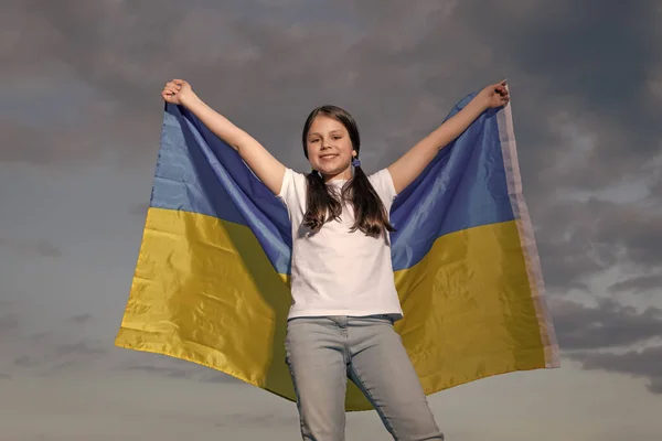 Ukrainian Teen Girl Child Ukrainian Flag Kid Ukrainian Flag Feel — Stockfoto
