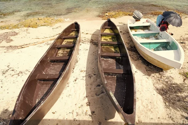 Лодка Пляже Весельная Лодка Летнего Отдыха Лодка Моря Photo Rowboat — стоковое фото
