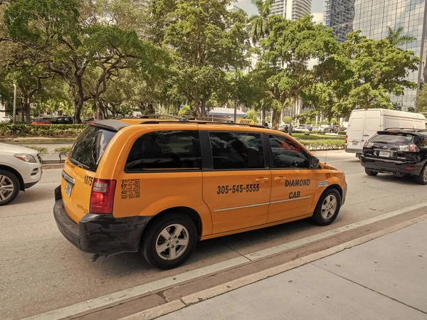 Miami Florida Usa December 2015 Diamond Cab Yellow Taxi Car — Stock Photo, Image