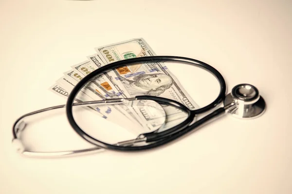 Medicinsk Ekonomi Pengar För Medicin Finansiering Isolerad Vit Bakgrund Medicinsk — Stockfoto