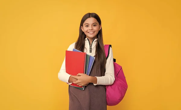 Happy Child School Backpack Planner Yellow Background — Zdjęcie stockowe