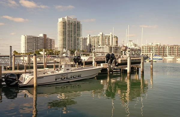 Miami Florida Usa April 2021 Polizeipatrouillenboot Dock — Stockfoto