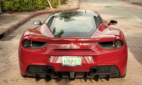 Miami Beach Florida Amerikai Egyesült Államok Április 2021 Red Ferrari — Stock Fotó
