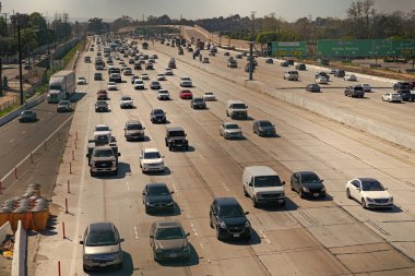 Los Angeles, Kaliforniya ABD - 30 Mart 2021: Otoyol 405.