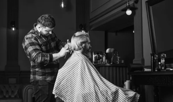 Mature Man Barbershop Brutal Bearded Man Hairdresser Professional Barber Male — Stock Photo, Image