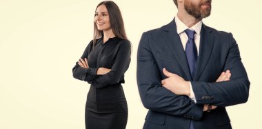 Stüdyoda fotokopi alanı ve seçici odaklı iş ortakları. Resmi giyimde bir çift iş ortağı. İş ortaklarının, profesyonellerin fotoğrafı. iş ortakları beyaz arkaplanda izole.