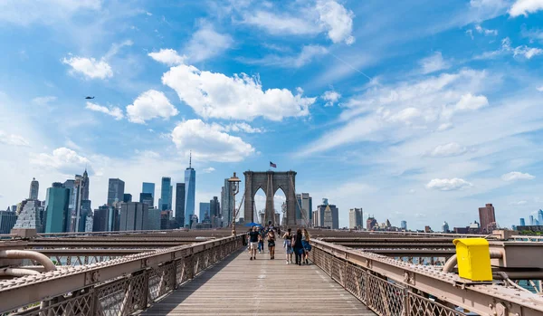 New York Usa Maggio 2023 Ponte Brooklyn Manhattan Con Persone — Foto Stock