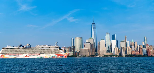 Nowy Jork Usa Czerwca 2023 Statek Wycieczkowy Norwegian Joy Żeglarstwo — Zdjęcie stockowe