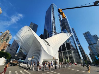 New York, ABD - 02 Haziran 2023: Dünya Ticaret Merkezi Metro İstasyonu.