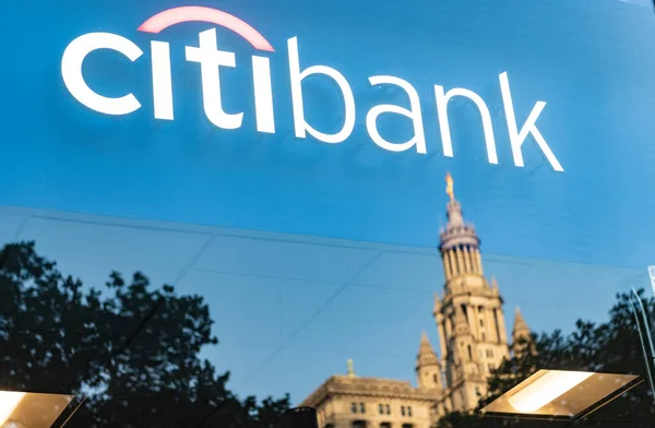 New York États Unis Mai 2023 Logo Citibank Avec Manhattan — Photo