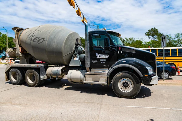 Dallas Usa April 2023 Tiseo Bestrating Bedrijf Kenworth Betonmixer Truck — Stockfoto