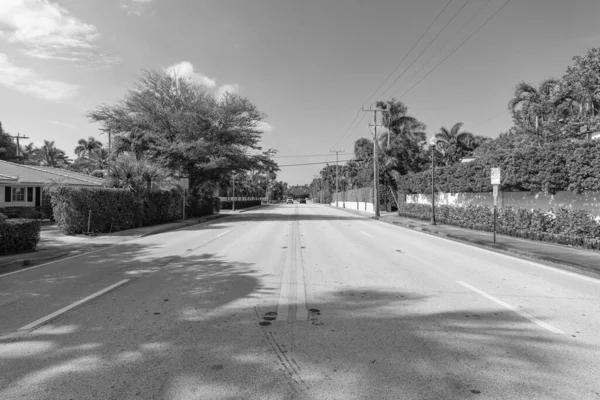 Empty Road Yellow Marking Avenue Way — Stock Photo, Image