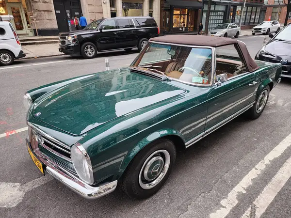 New York City Usa June 2023 Mercedes Benz W113 Two — Stock Photo, Image