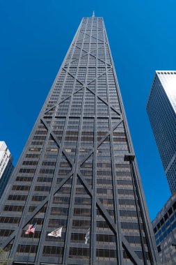 Gökdelen mimarisi. Modern görünüşlü bir gökdelen. Modern şehir perspektifi. Metropolis City 'de bir gökdelen. Şehir merkezinde gökdelen manzaralı bir şehir. perspektif görünümü.