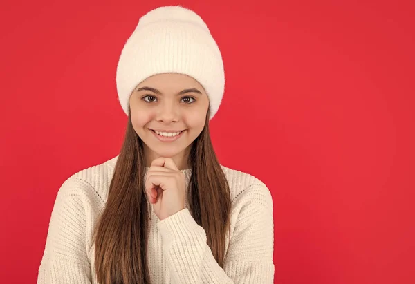 Χαρούμενα Έφηβος Κορίτσι Χειμώνα Πλέκει Πουλόβερ Χώρο Αντίγραφο Έφηβη Κοπέλα — Φωτογραφία Αρχείου