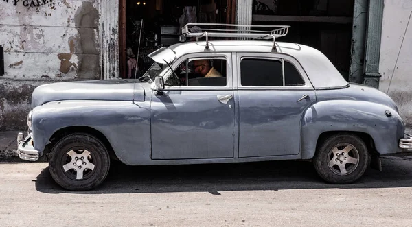 Havana Cuba May 2019 Classic Old Timer Car Pontiac Driver — Stockfoto