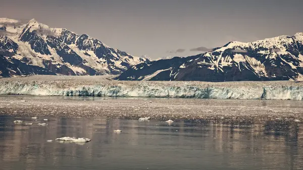 Glaciar Natureza Paisagem Baía Montanhas Nevadas Hubbard Glaciar Natureza Alasca — Fotografia de Stock