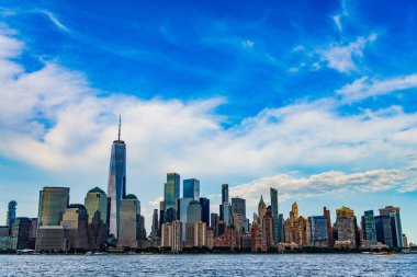 Büyük şehir manzarası. New York şehir merkezi. Manhattan finans bölgesi. New York şehri. New York 'un gökdelen binası. Kentsel mimari. Manhattan ve Hudson River şehir merkezinde. Büyük şehir..