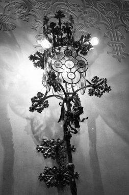 Lüks dekoratif duvar iç elektrik lambasını metal ejderha heykelciğiyle kaplıyor..