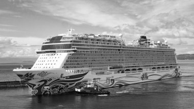 Victoria, Kanada - 28 Haziran 2019: Okyanusta seyahat gemisi.