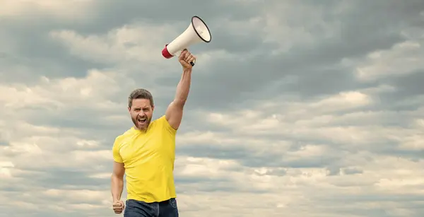 Man Yellow Shirt Shout Loudspeaker Sky Background Agitation — Stock Photo, Image