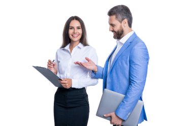 Şirket birleşmesi. İş adamları iş sözleşmesi imzalarken beyazlar izole edildi. İş ortaklığı. İş adamları analitiği. İş toplantısında sözleşme imzalamak. Başarılı pazarlıklar. Burada iç çek..