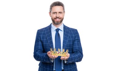 Formalite ve tacı olan hırslı bir iş adamı. Tacıyla başarılı bir iş adamı. İş başarısı ve ödül. Başarılı liderlik işi başarıya götürür..