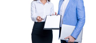 İş adamları analitiği. İş toplantısında sözleşme imzalamak. Başarılı pazarlıklar. Şirket birleşmesi. İş adamları iş sözleşmesi imzalarken beyazlar izole edildi. İş ortaklığı. İmza.